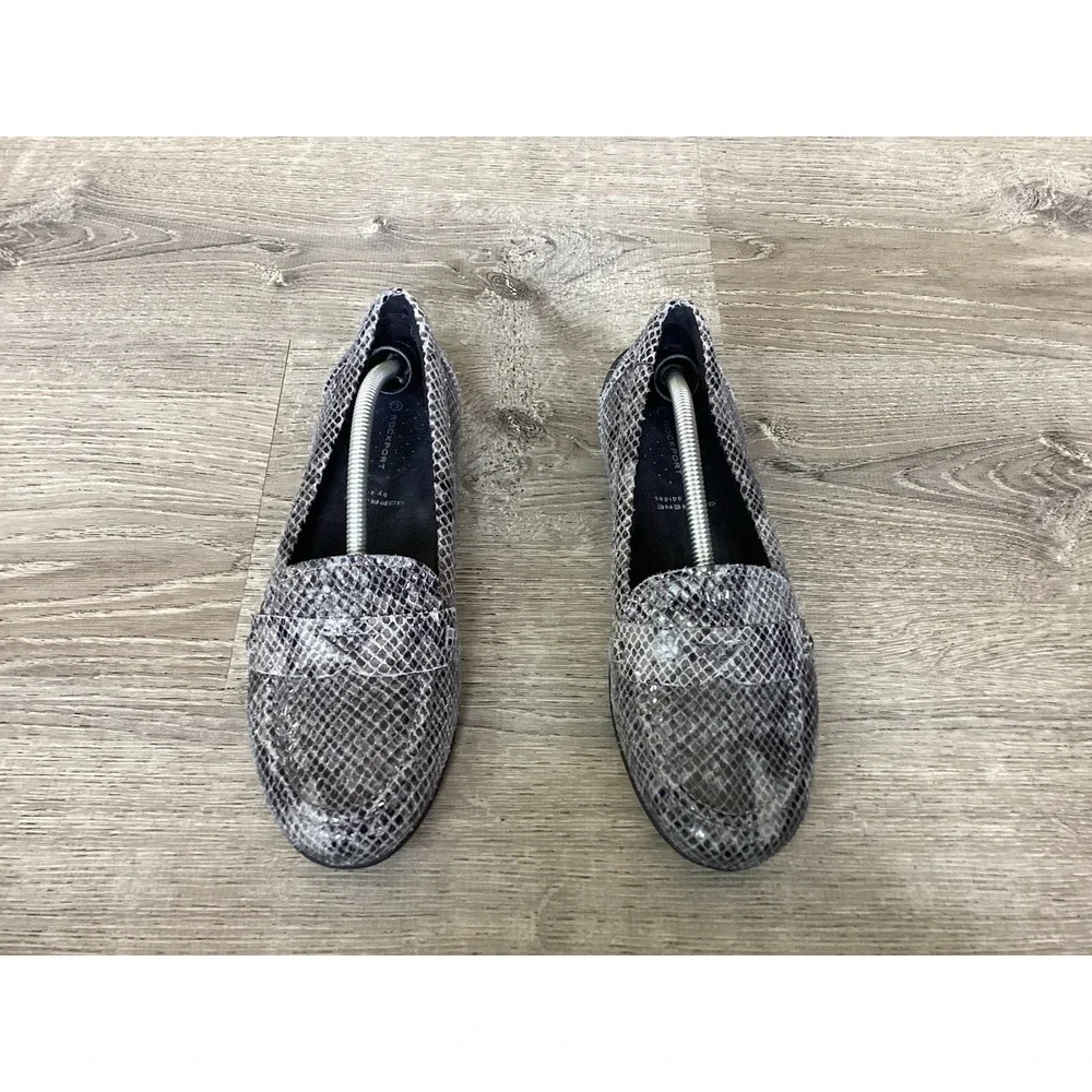 Rockport Slip On Loafers Womens Size 7.5 M Snakeskin Gray Shoes K58563